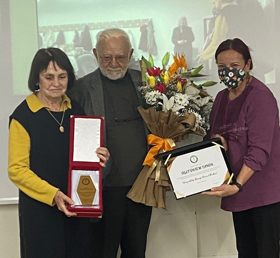 Öget Öktem Tanör’e Onursal Başkanlık Unvanı Verildi!